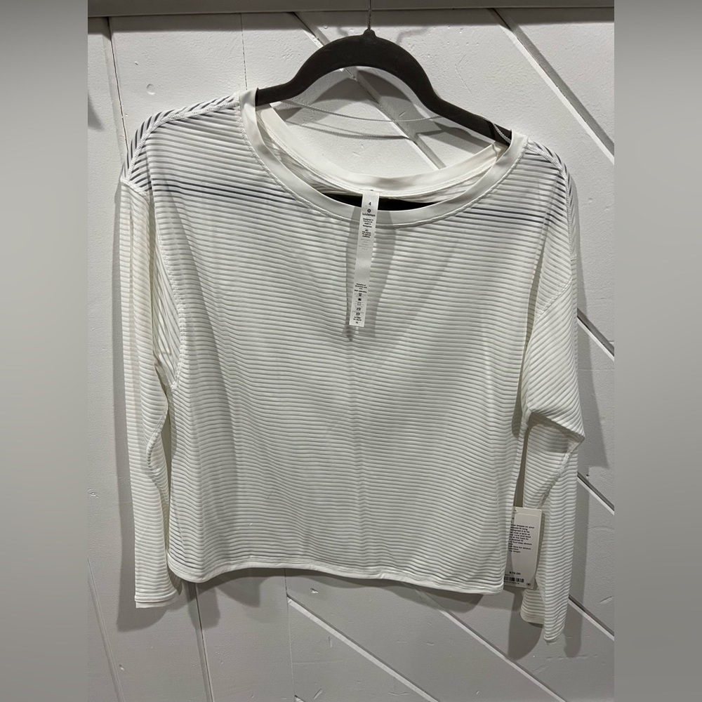 Lululemon top